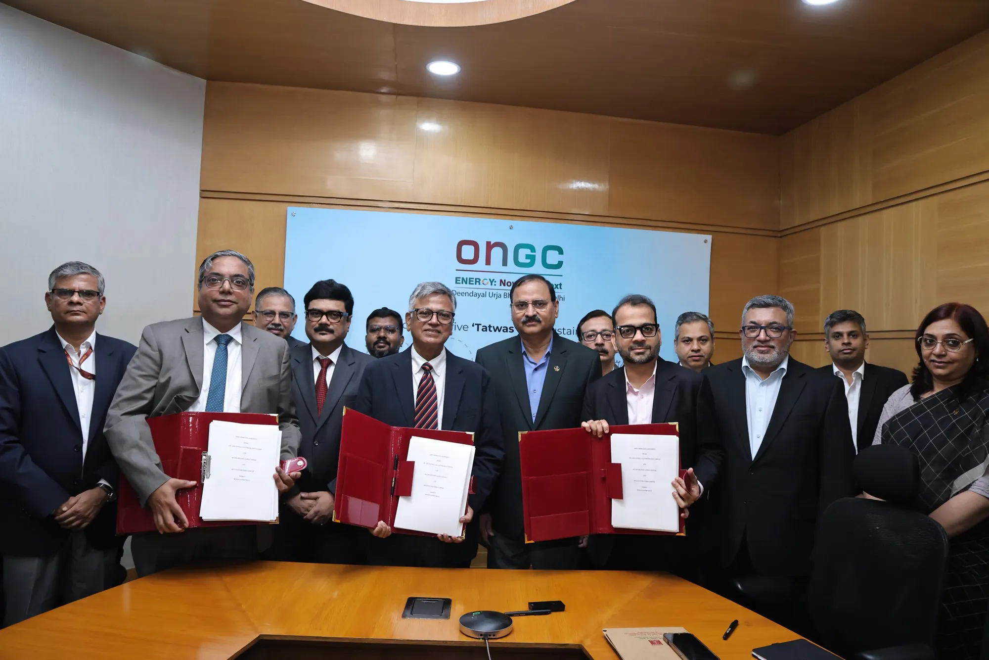 ONGC, BP and Reliance sign agreement for promising offshore exploration asset