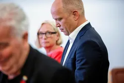 Trygve Slagsvold Vedum og Marit Arnstad får valgsmell på kysten.