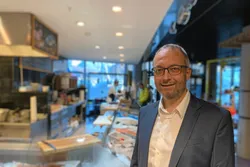 Analytiker Paul T. Aandahl (bildet) i Norges sjømatråd forteller om enorm vekst i sjømateksporten i juli. Polen, Danmark og Frankrike var de største markedene for norsk laks forrige måned.